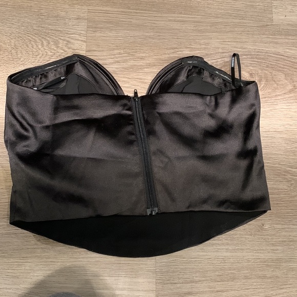 Satin tube too - Picture 2 of 2